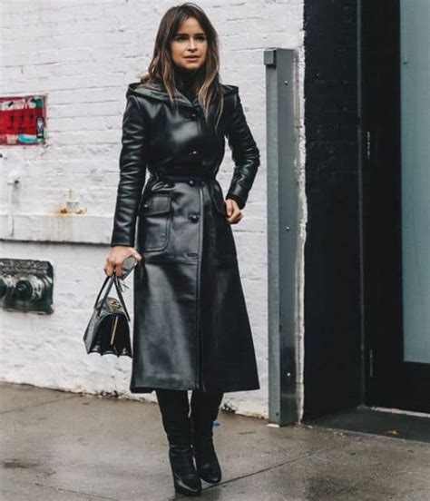 look com sobretudo preto